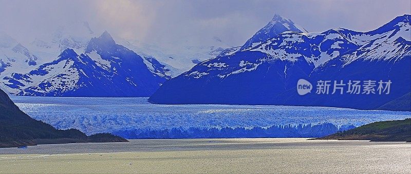 莫雷诺冰川和阿根廷湖- El Calafate，阿根廷巴塔哥尼亚